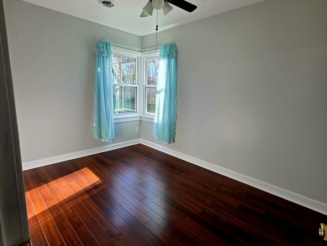 Photo - 36752 N Wildwood Dr