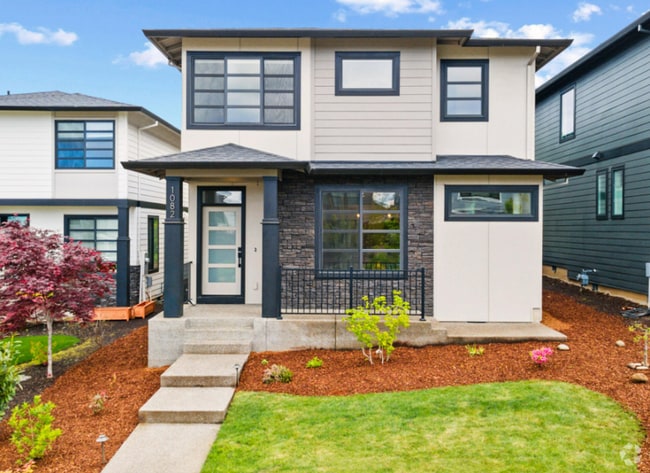 Building Photo - Beautifully Upgraded Home Near McMenamins ...