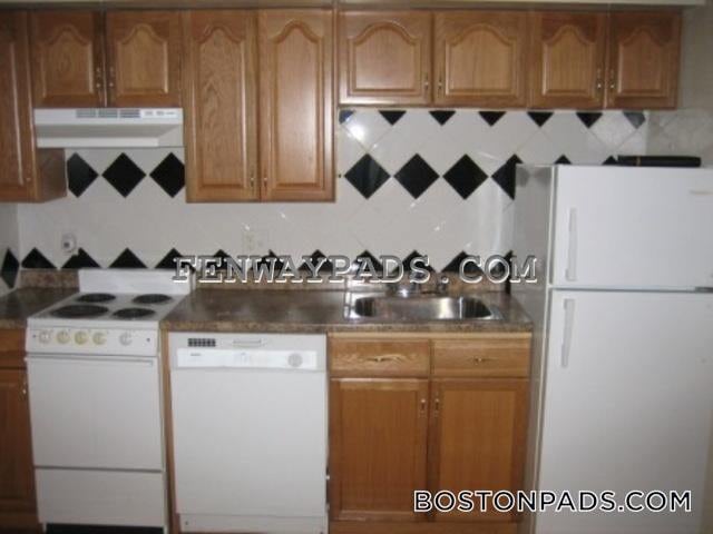 Photo - 115 St Stephen St Unit B-4