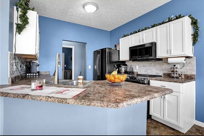 Photo - LEXINGTON FARMS COMMUNITY