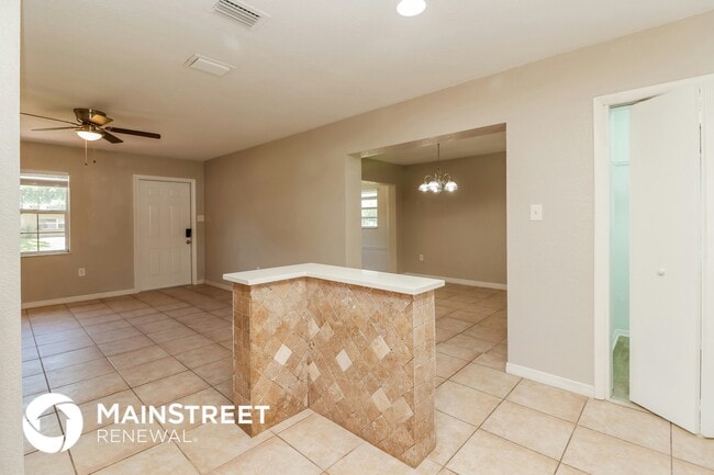 Photo - 861 88th Ave N