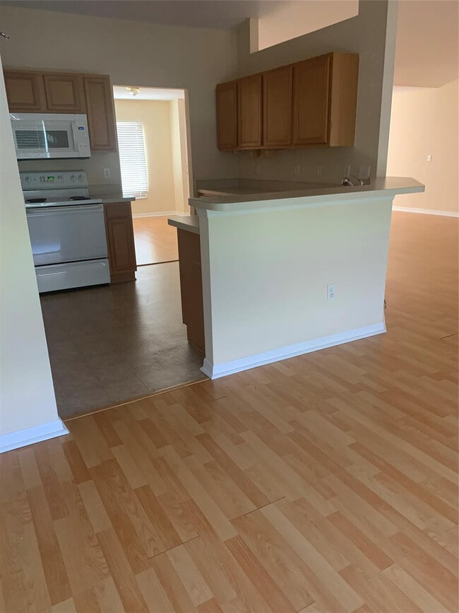 Photo - 3190 SW Curcuma St