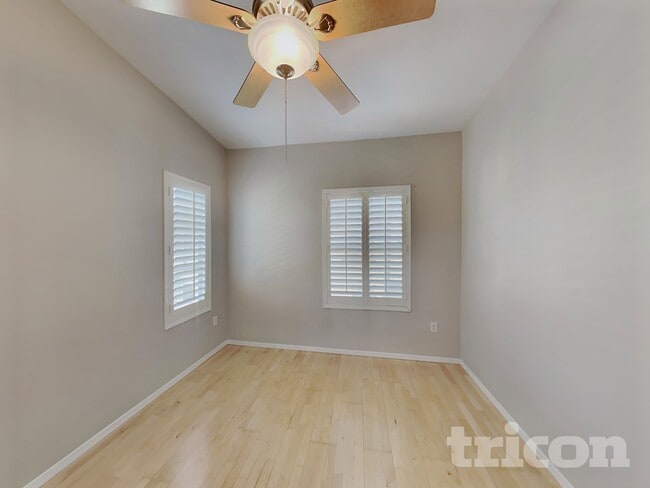 Photo - 16825 N 14th St