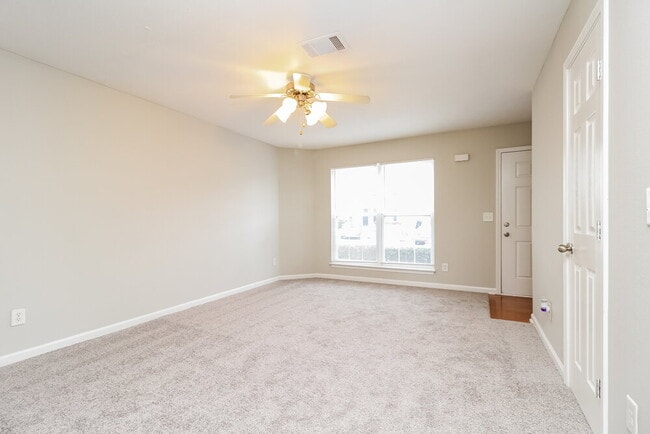 Photo - 8029 Logan Dr