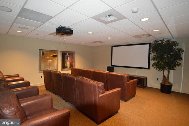 Photo - 880 N Pollard St Unit 504