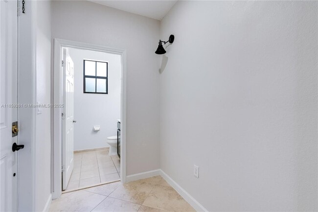 Photo - 16620 SW 42nd Terrace