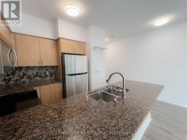 Photo - 2240 Lake Shore Blvd W Unit 309