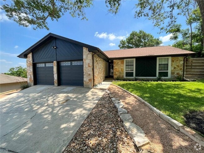 Building Photo - 2401 Silver Spur Dr Rental