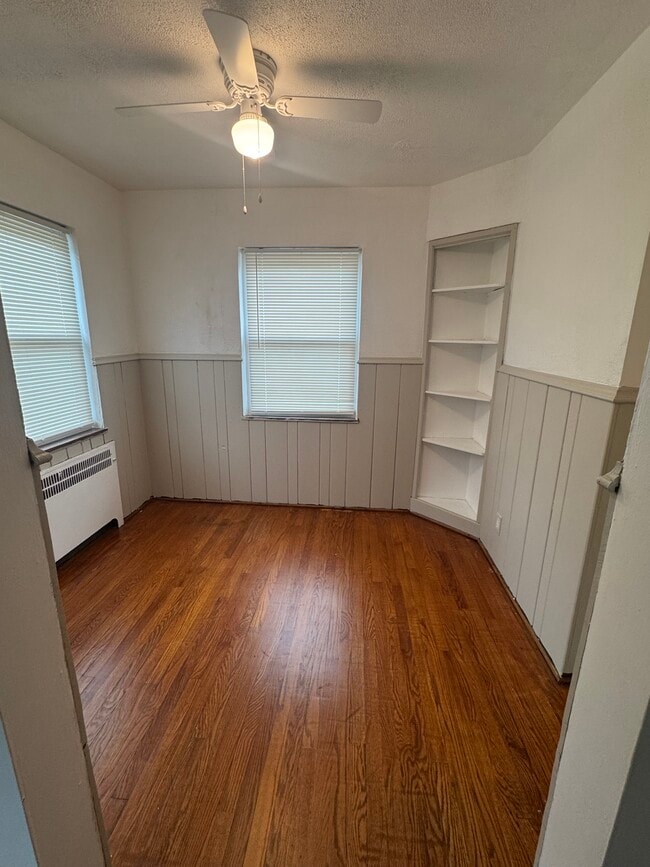 dining room - 3410 Cleveland Ct Unit 3