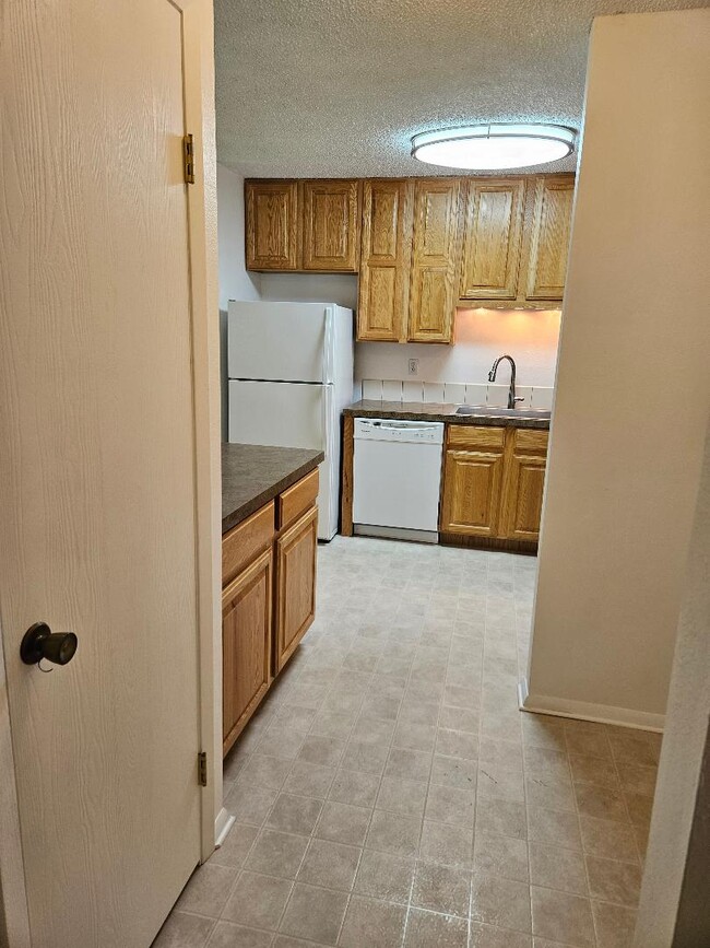 Photo - 925 Columbia Rd Unit 421