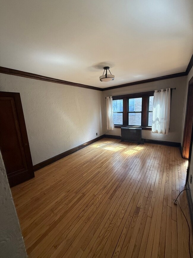 Photo - 4312-4332 N Oakland Ave Unidad 4324- 203