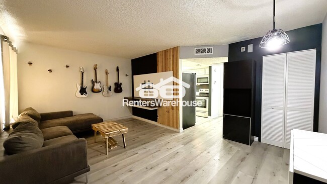 Photo - 6020 Carmen Blvd