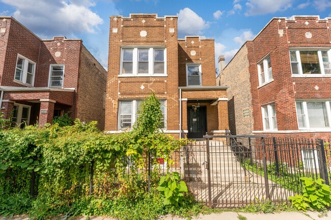 Building Photo - 4634 S Sawyer Ave Rental
