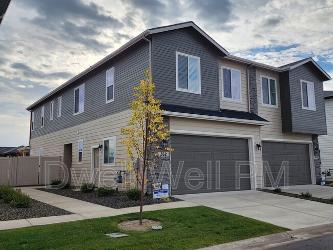 Building Photo - 362 N Lagrasse Ln