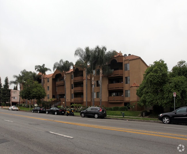 Encino Palms Apartments
