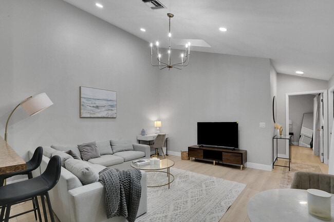 Photo - 1251 Periwinkle Pl