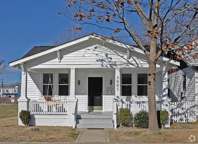 Building Photo - 3005 Decatur St Rental