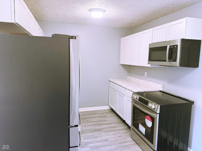 Photo - 1353 New Field Ln