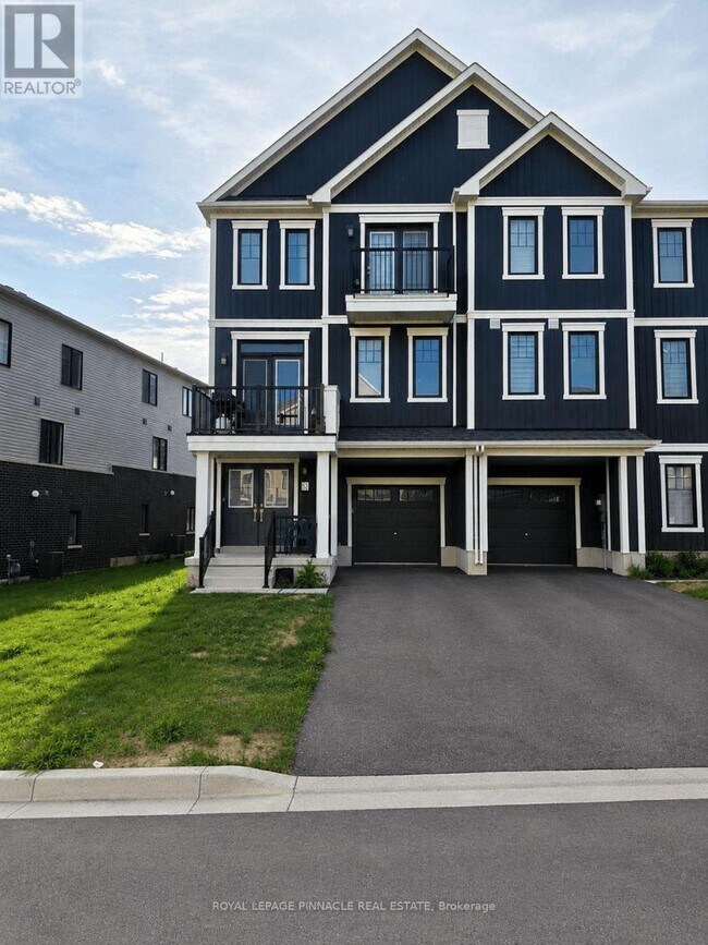 Photo - 52 Norwich Cres