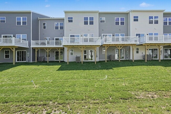 Photo - 9177 Edenderry Dr
