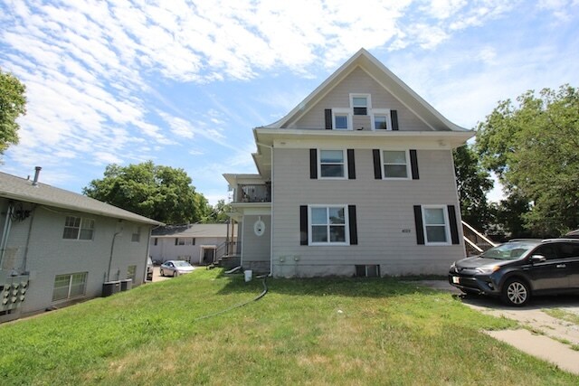 Photo - 4529 Holdrege St Unit 4