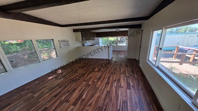 Photo - CANARY MOBILE CT Unit 1819 CANARY AVE