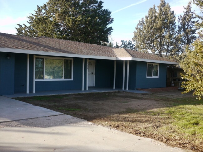 Photo - Charming 2-Bed, 1.5-Bath Home with 2-Car Garage in Hesperia, CA!