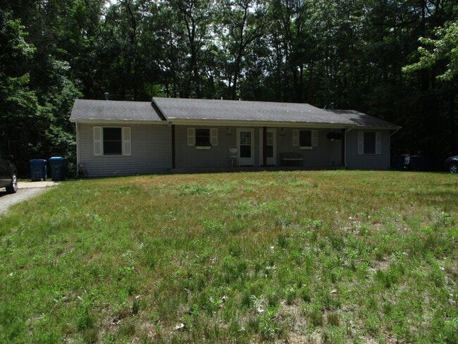 Building Photo - 16484 Taft Rd Rental