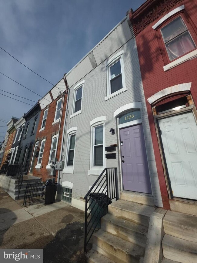 Photo - 1133 W Somerset St