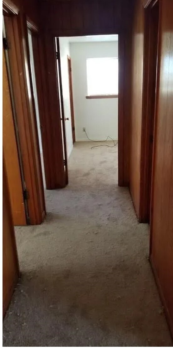 Photo - 2870 Sarah St