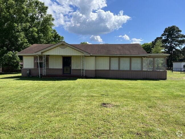 Building Photo - 2109 E Goliad Ave Rental