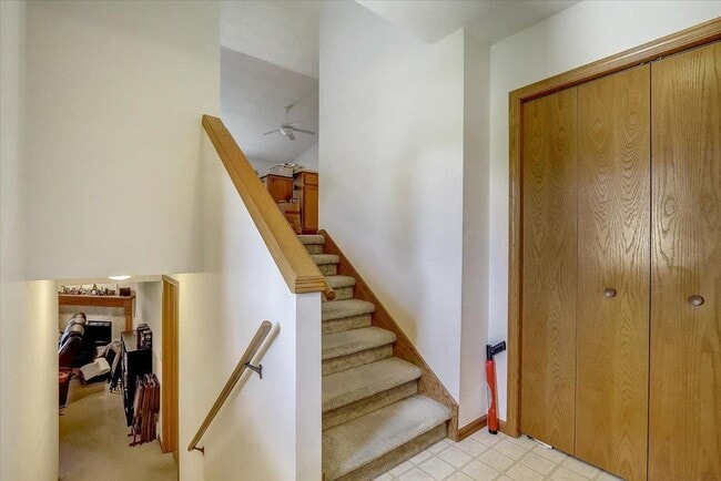 Photo - 519 Blaser Dr