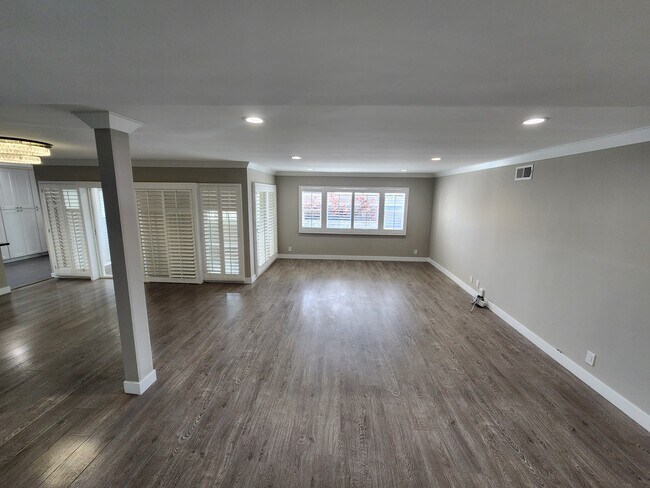 Photo - 17200 Willard St