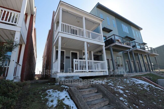 Photo - 1402 Bainbridge St Unit A