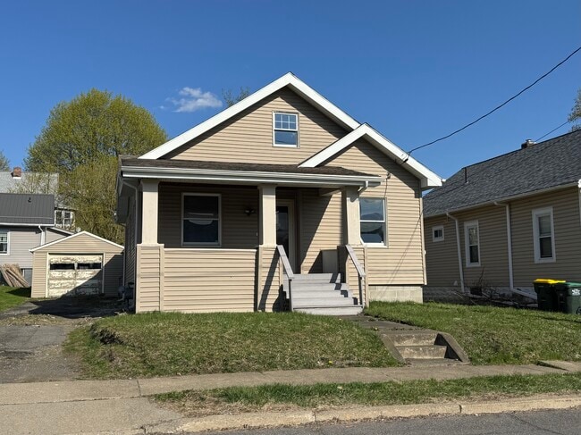 Building Photo - 772 State St Rental