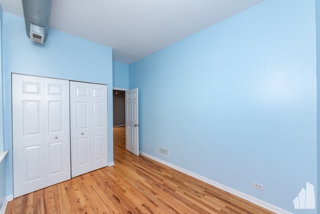 Photo - 2356 N Elston Ct Unit 406