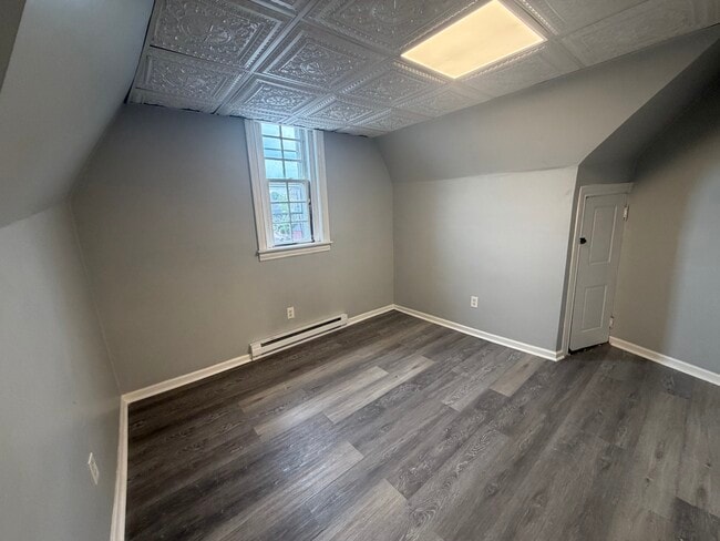 Photo - 6 E Temple Ave Unit 3rd Floor B