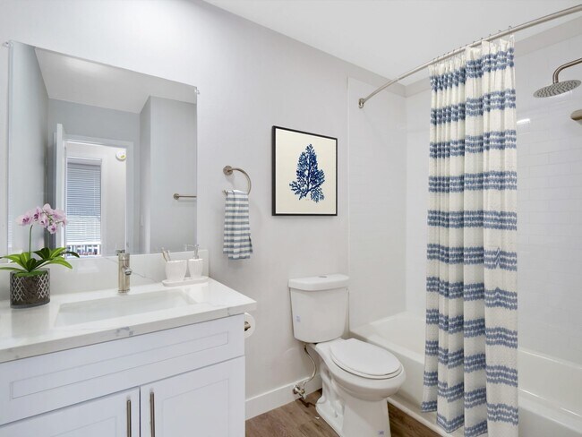 Photo - 1945 S. Garth Ave