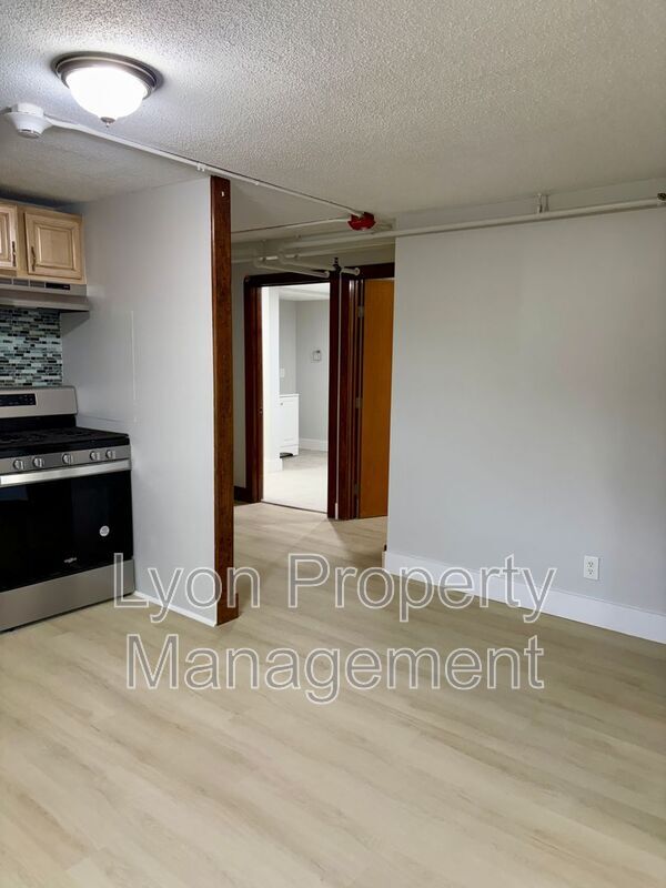 Photo - 262 Illinois St Unit 2