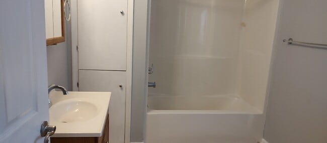 Photo - 763 Ergle St