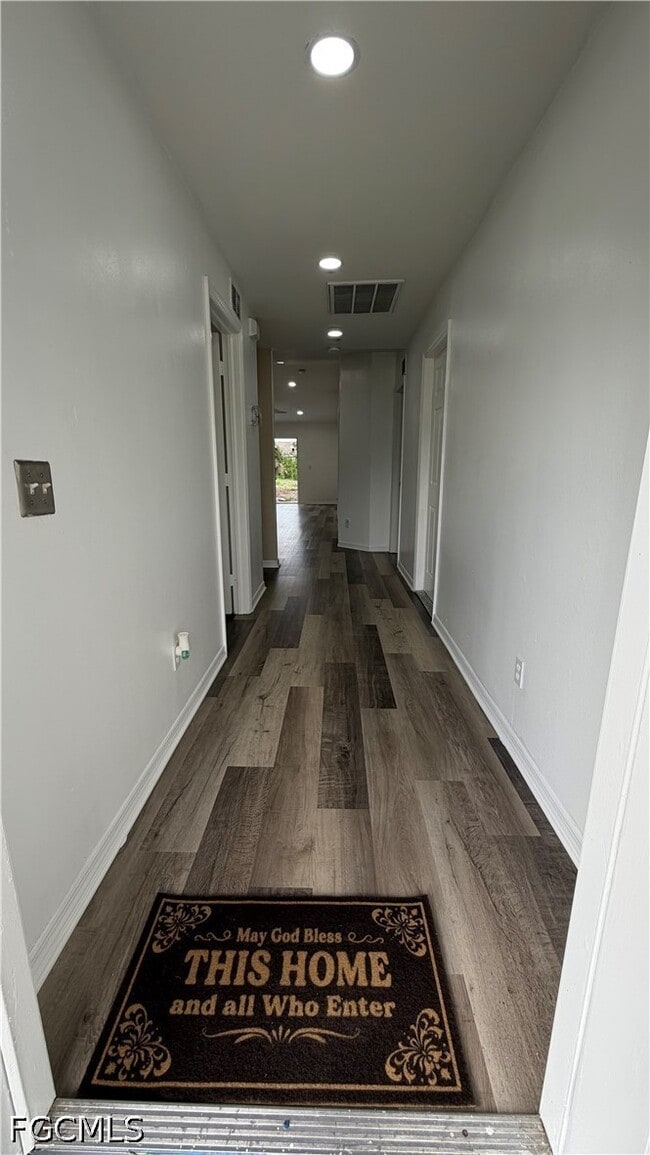 Photo - 5046 Locke Ln