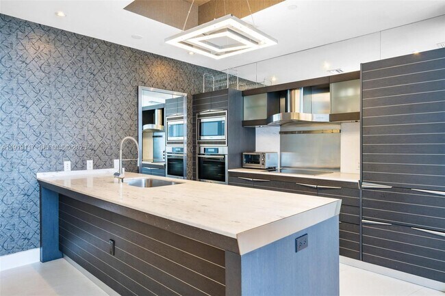 Photo - 200 Biscayne Blvd Way Unit 4707