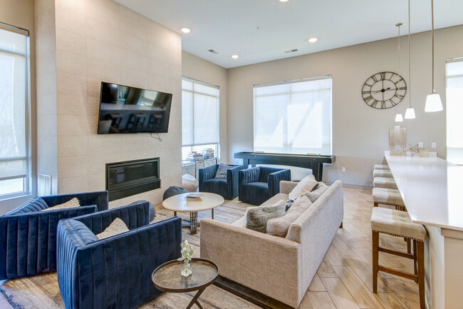 Building Photo - Riverview