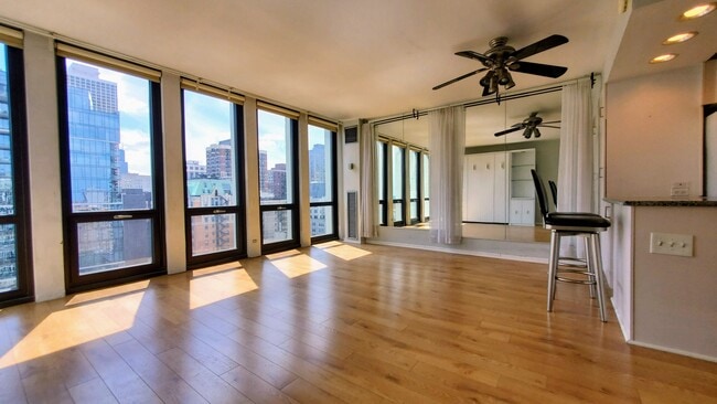 Photo - 1 E Scott St Condo Unit 2205