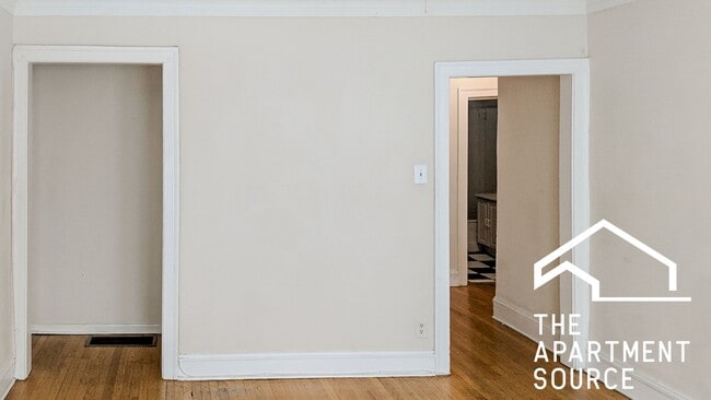 Photo - 1904 W Winnemac Ave Unit 1