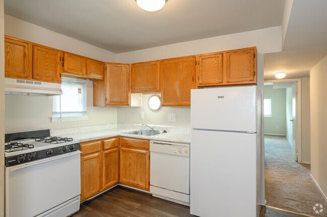 Building Photo - Camden Hills Rental