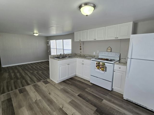 Photo - 4943 E Hillsborough Ave