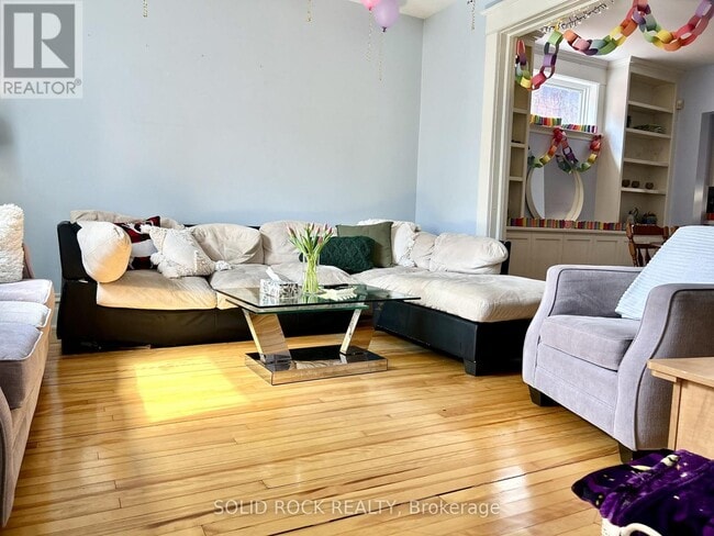 Photo - 201 Augusta St
