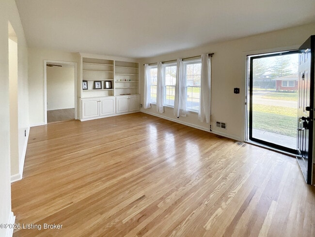 Photo - 7913 Greenway Dr