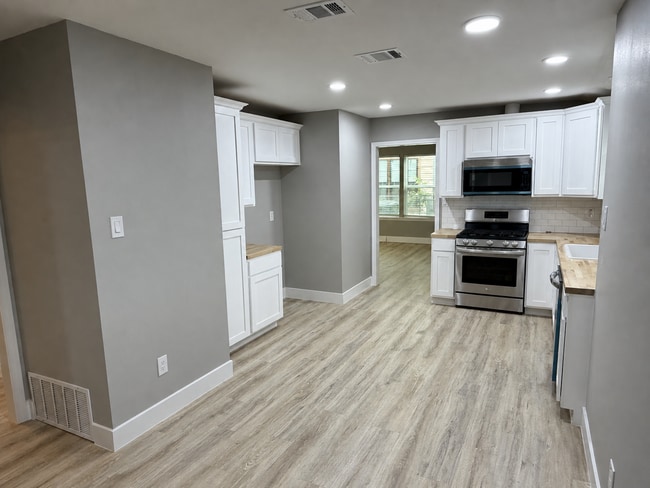 Photo - 146 Redrock Dr